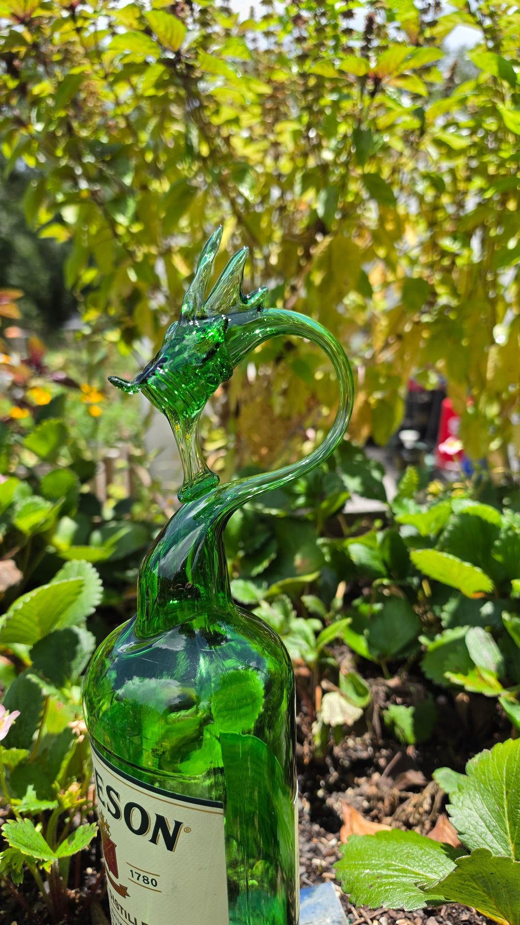 Bold Clear Glass Dragon Bottle Sculpture – Handcrafted Decorative Art